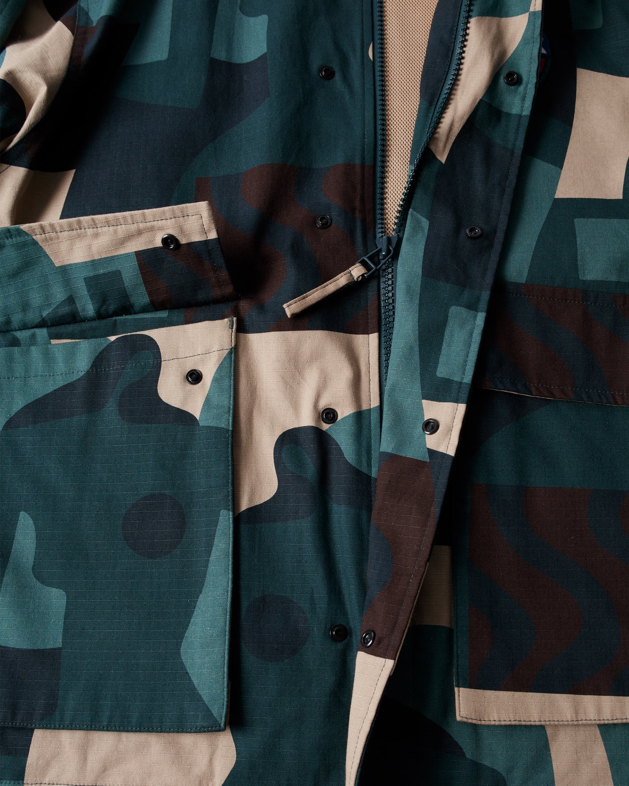 Distorted camo jacket – by Parra USA